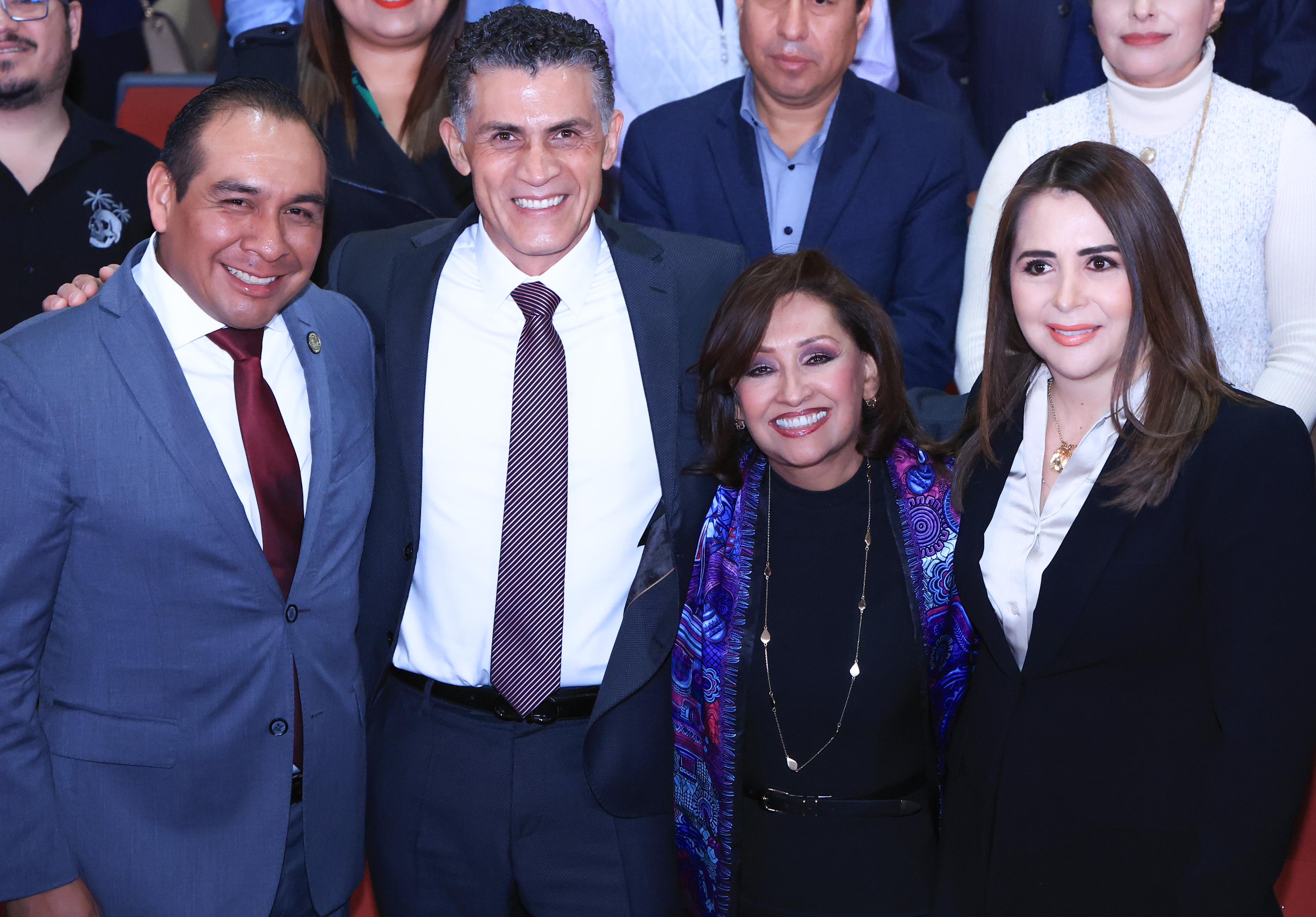 Asiste gobernadora a informe de 100 días de alcalde de Tlaxcala